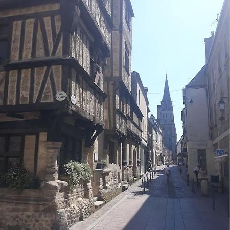 Apartament Au Coeur Du Vieux Bayeux, Logement De Charme Zewnętrze zdjęcie
