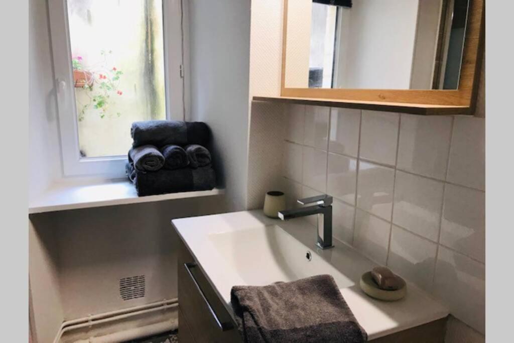 Apartament Au Coeur Du Vieux Bayeux, Logement De Charme Zewnętrze zdjęcie