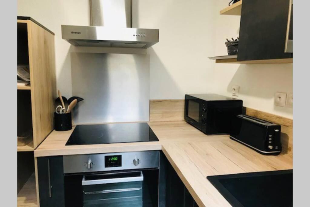 Apartament Au Coeur Du Vieux Bayeux, Logement De Charme Zewnętrze zdjęcie